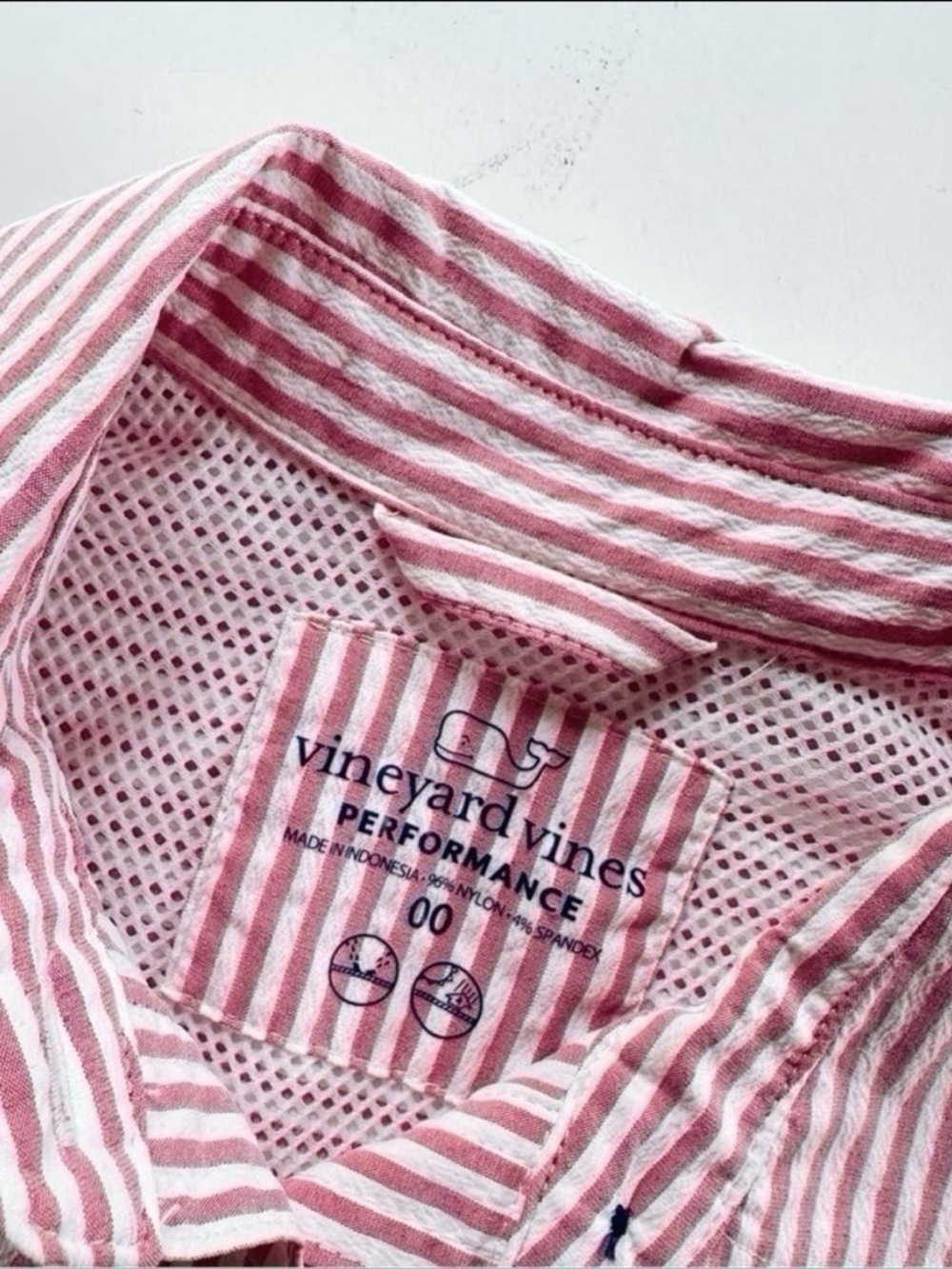 NEW Vineyard Vines Performance Harbor Shirt Dress in Seersucker Red Stripe 00 - Picture 3 of 7